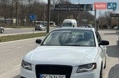 Седан Audi A4 2012 в Львове