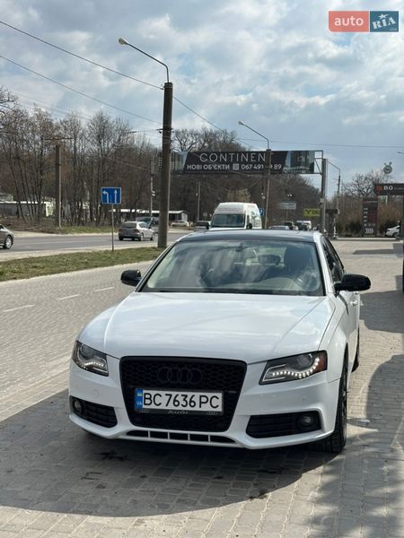 Седан Audi A4 2012 в Львове