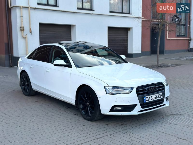 Седан Audi A4 2015 в Києві