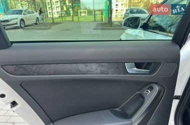 Седан Audi A4 2015 в Киеве