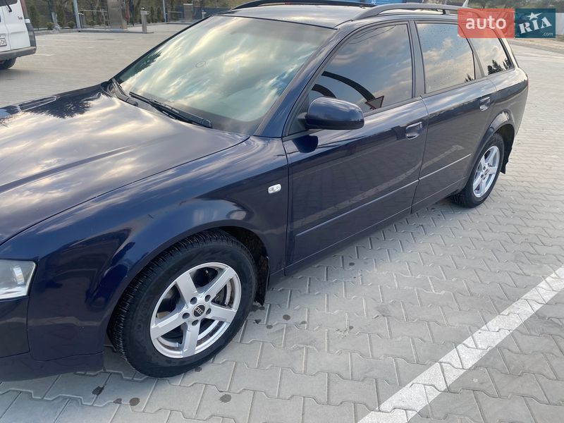 Універсал Audi A4 2004 в Старому Самборі