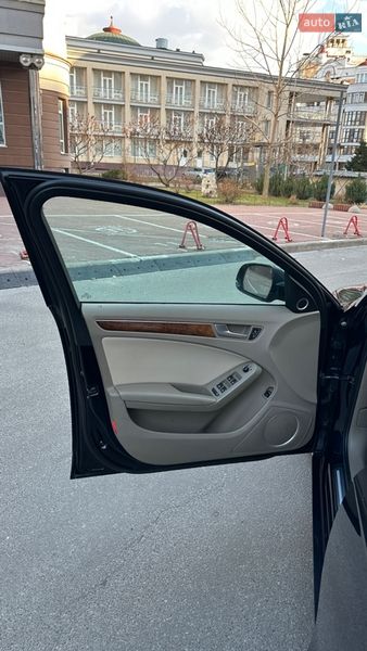Седан Audi A4 2011 в Києві