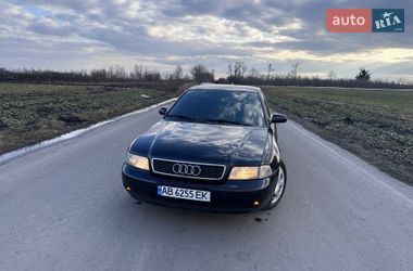 Седан Audi A4 1998 в Виннице