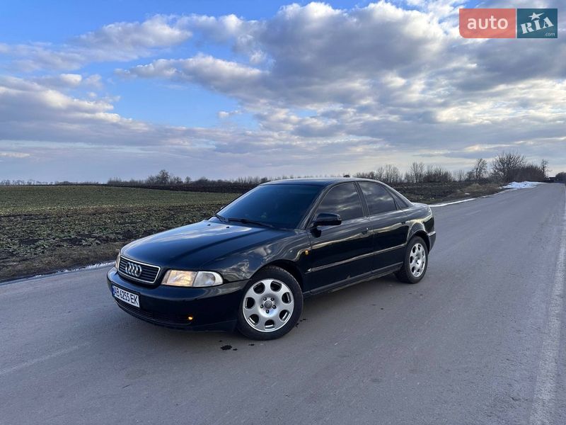 Седан Audi A4 1998 в Виннице