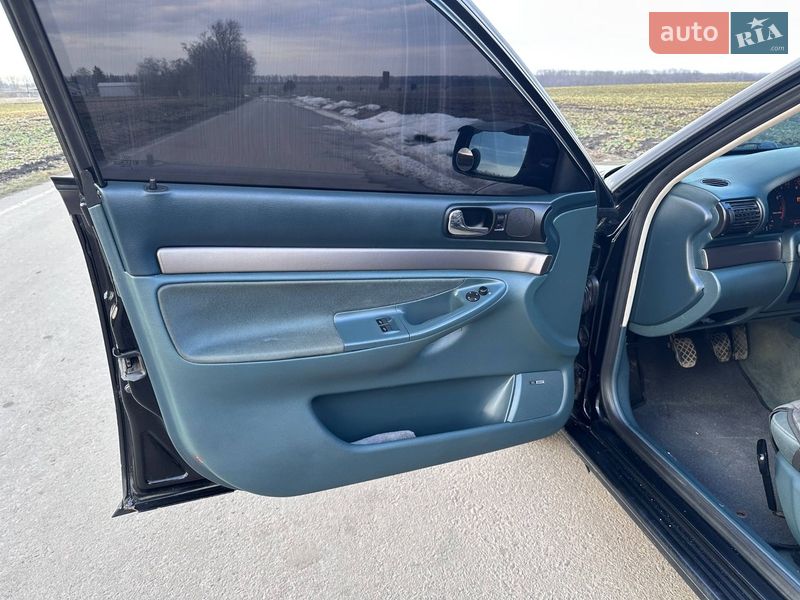 Седан Audi A4 1998 в Виннице