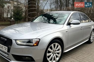 Седан Audi A4 2015 в Львове