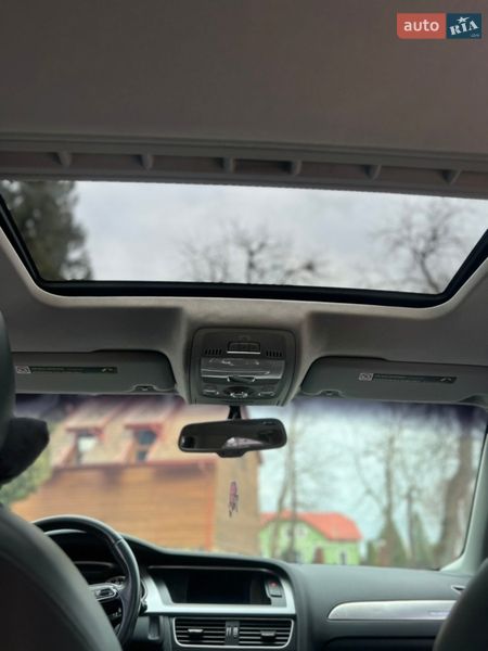 Седан Audi A4 2015 в Львове