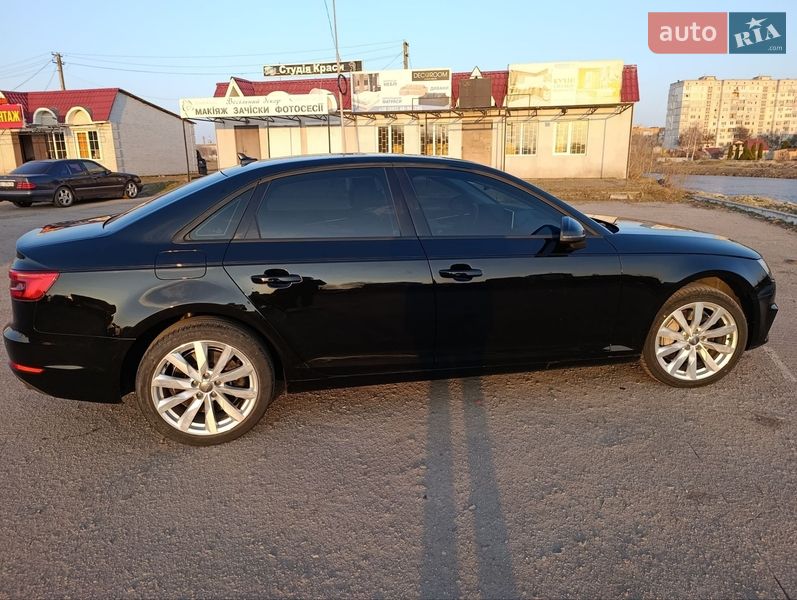 Седан Audi A4 2016 в Переяславе