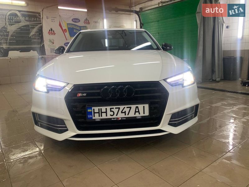 Audi A4 2018 Audi A4 2018