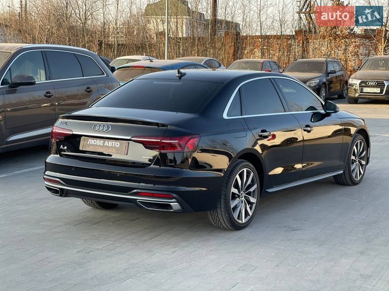 Седан Audi A4 2021 в Львове