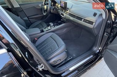 Седан Audi A4 2021 в Львове