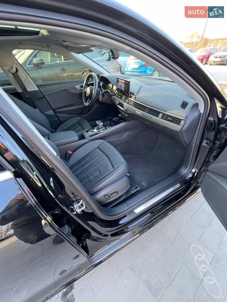 Седан Audi A4 2021 в Львове