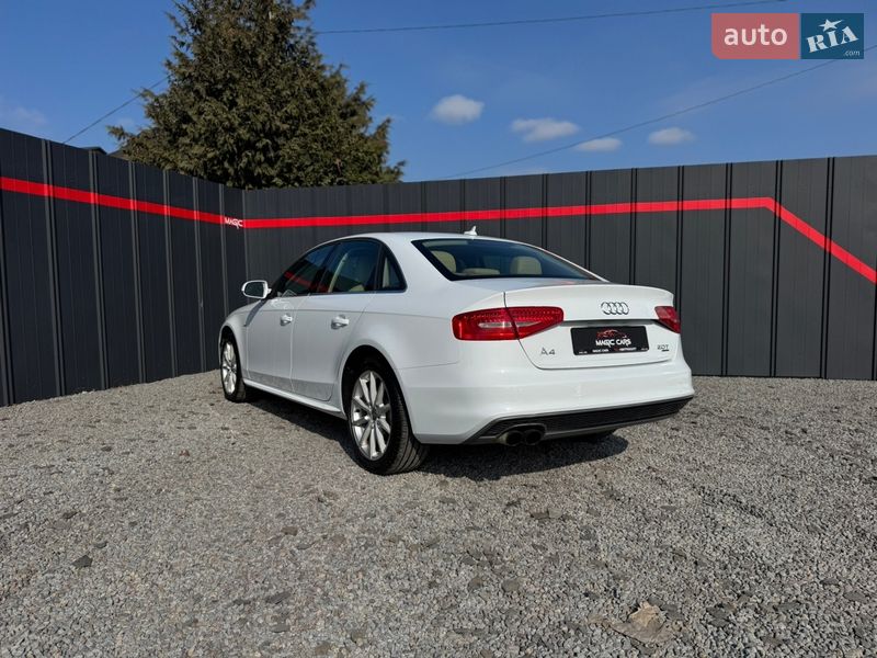 Седан Audi A4 2013 в Луцьку