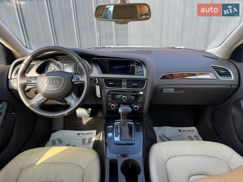 Седан Audi A4 2013 в Луцьку