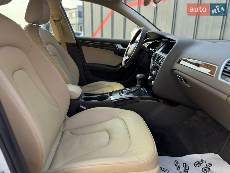 Седан Audi A4 2013 в Луцьку