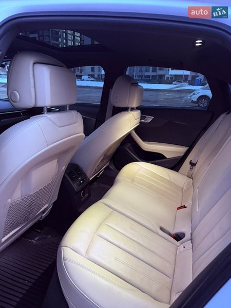Седан Audi A4 2017 в Киеве