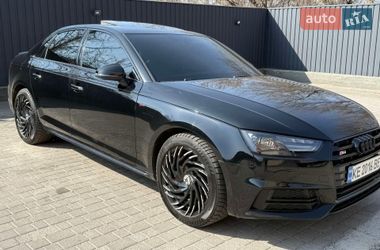 Седан Audi A4 2017 в Днепре