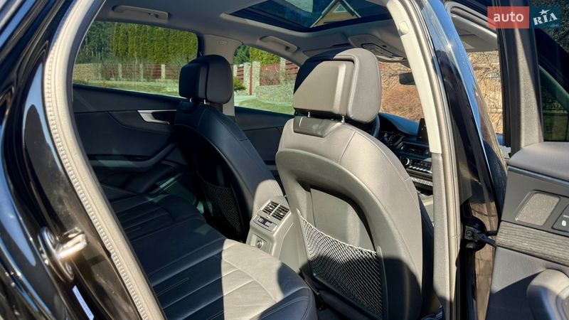 Седан Audi A4 2017 в Киеве