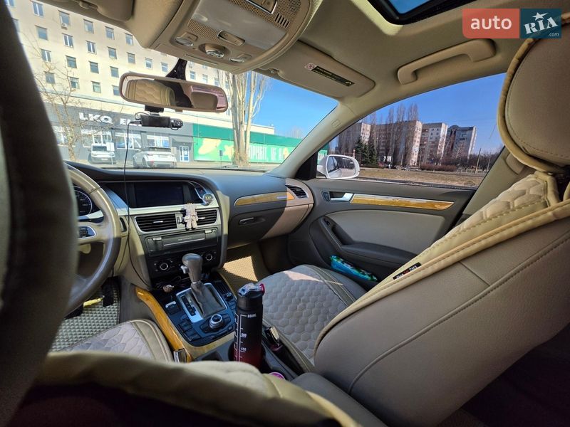 Седан Audi A4 2010 в Черкассах