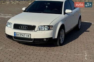 Седан Audi A4 2002 в Литине
