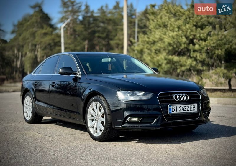 Седан Audi A4 2014 в Горишних Плавнях