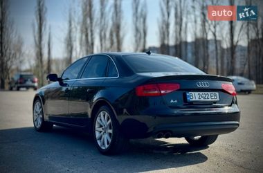 Седан Audi A4 2014 в Горишних Плавнях
