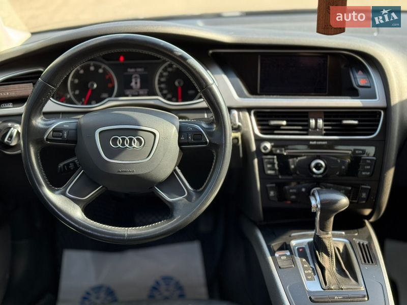 Седан Audi A4 2014 в Горишних Плавнях