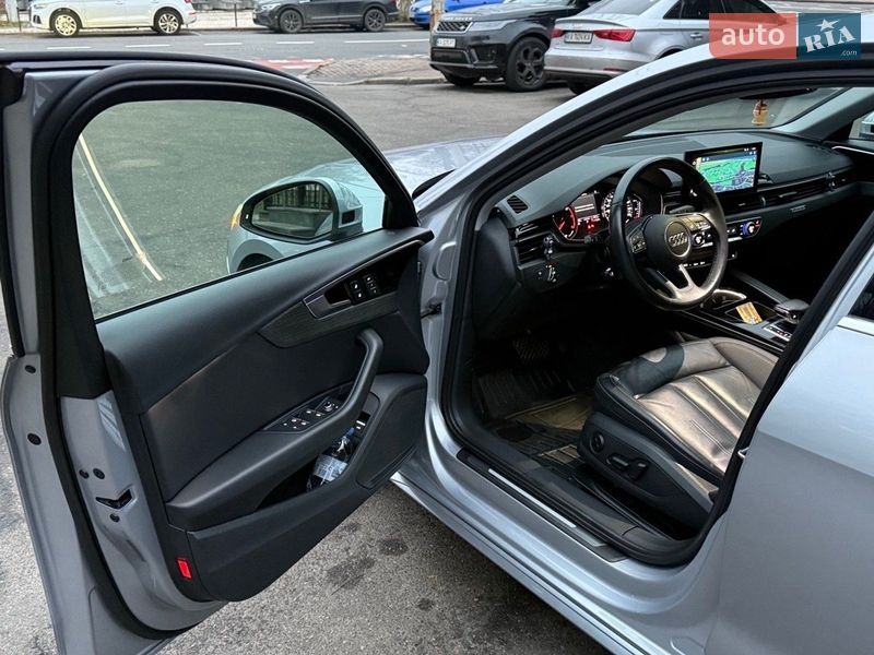 Седан Audi A4 2021 в Киеве