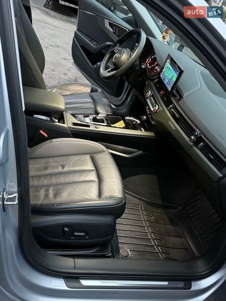 Седан Audi A4 2021 в Киеве
