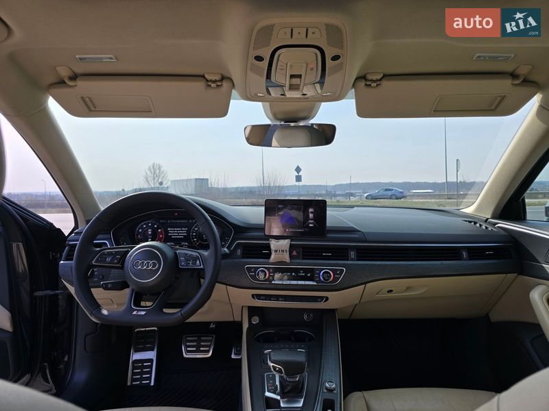 Седан Audi A4 2016 в Львове