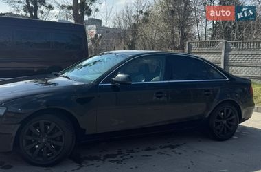 Седан Audi A4 2011 в Львове