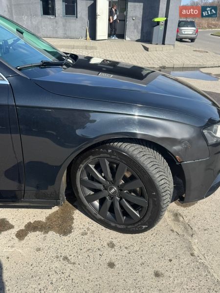 Седан Audi A4 2011 в Львове