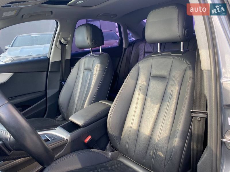 Седан Audi A4 2018 в Львове