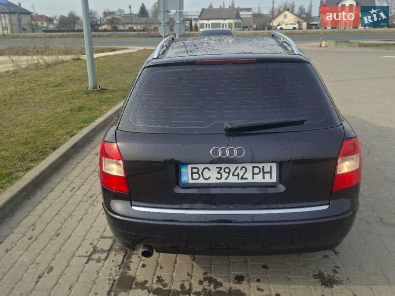 Универсал Audi A4 2004 в Новояворовске