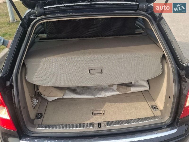 Универсал Audi A4 2004 в Новояворовске