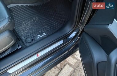 Седан Audi A4 2016 в Ромнах
