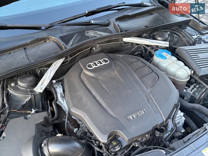 Седан Audi A4 2016 в Ромнах