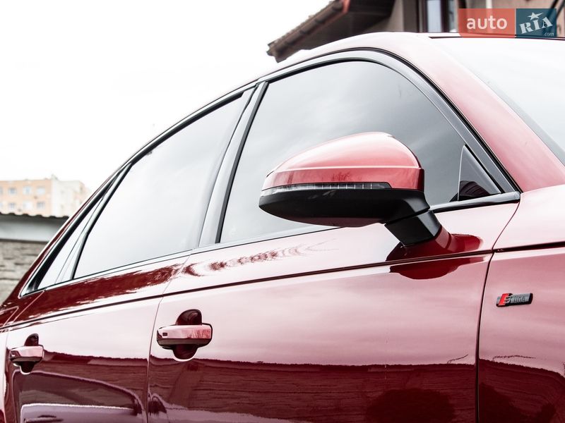 Седан Audi A4 2019 в Львові