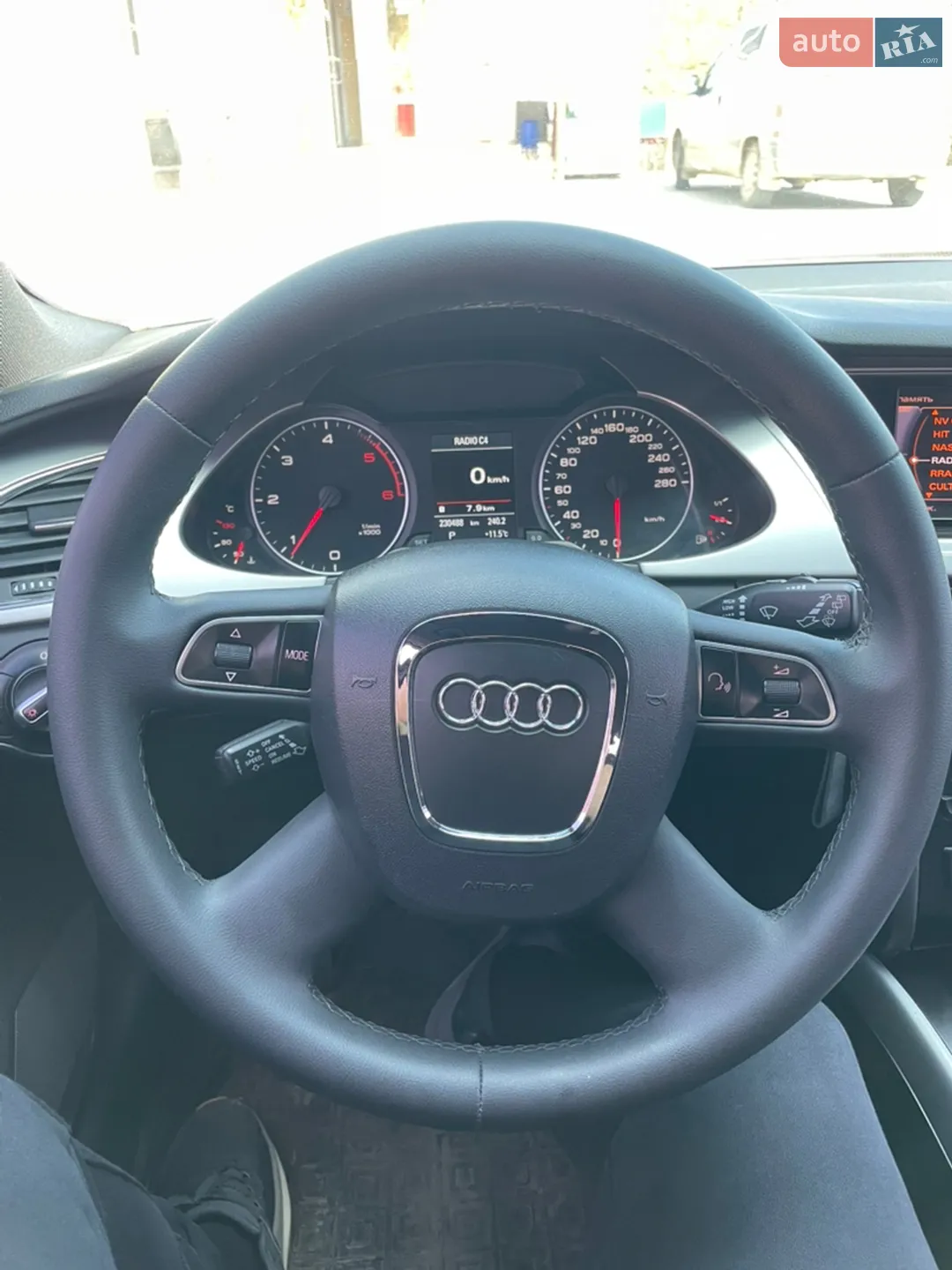 2011 Audi A4 - мініатюра 28