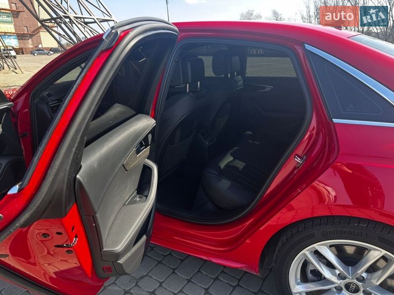 Седан Audi A4 2023 в Харькове