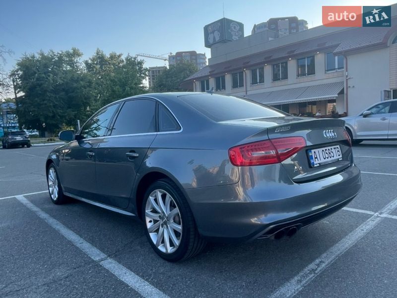 Седан Audi A4 2013 в Броварах