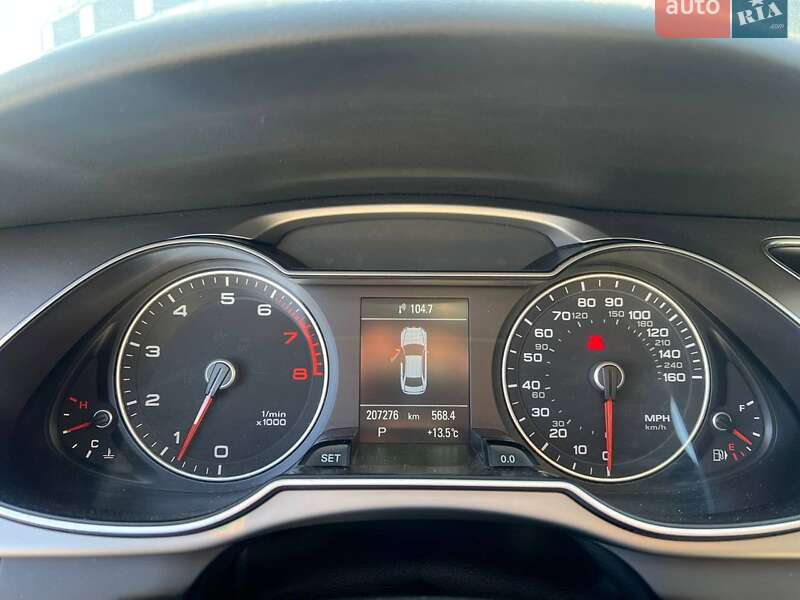 Седан Audi A4 2014 в Львове