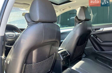 Седан Audi A4 2014 в Львове