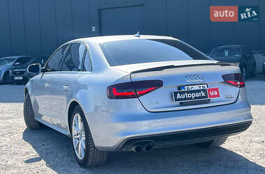 Седан Audi A4 2014 в Львове