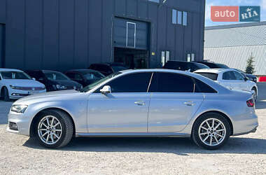 Седан Audi A4 2014 в Львове