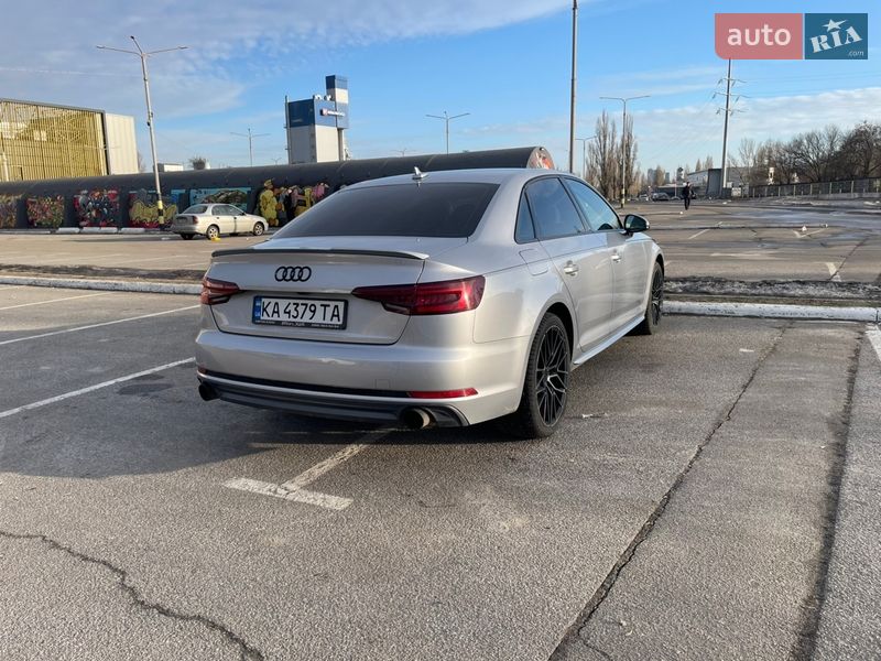 Седан Audi A4 2018 в Киеве