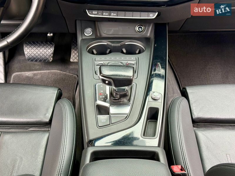 Седан Audi A4 2016 в Дніпрі