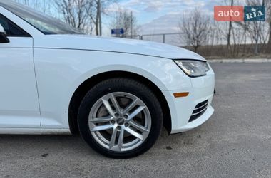 Седан Audi A4 2017 в Чернигове