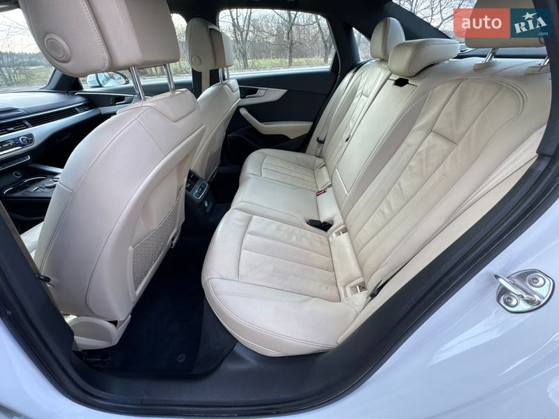 Седан Audi A4 2017 в Чернигове