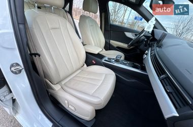 Седан Audi A4 2017 в Чернигове
